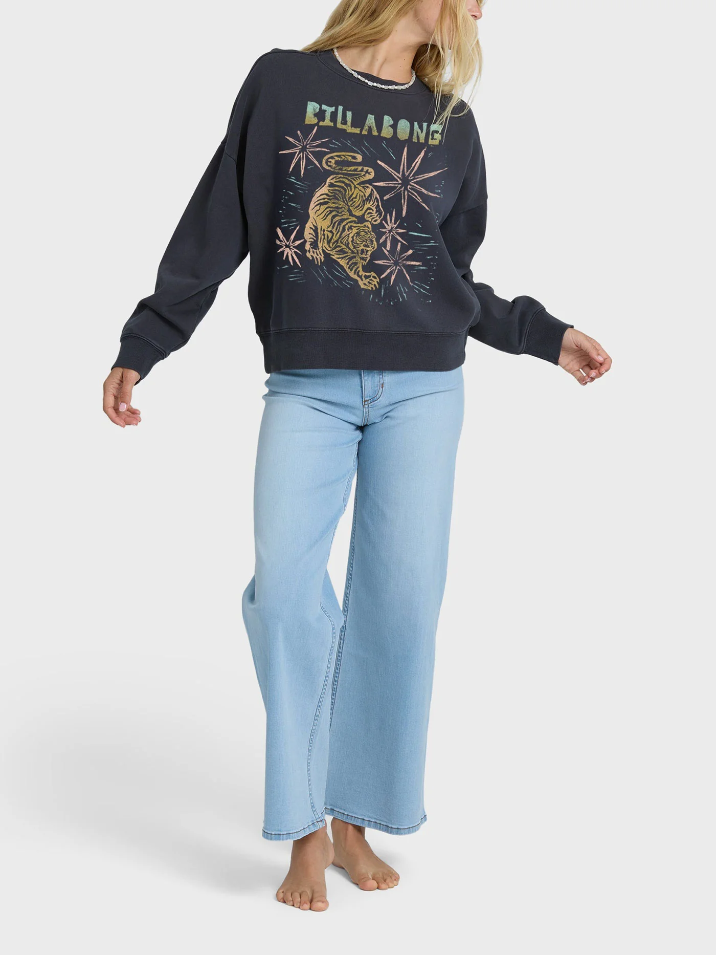 Echo Crewneck Sweatshirt - Image 9