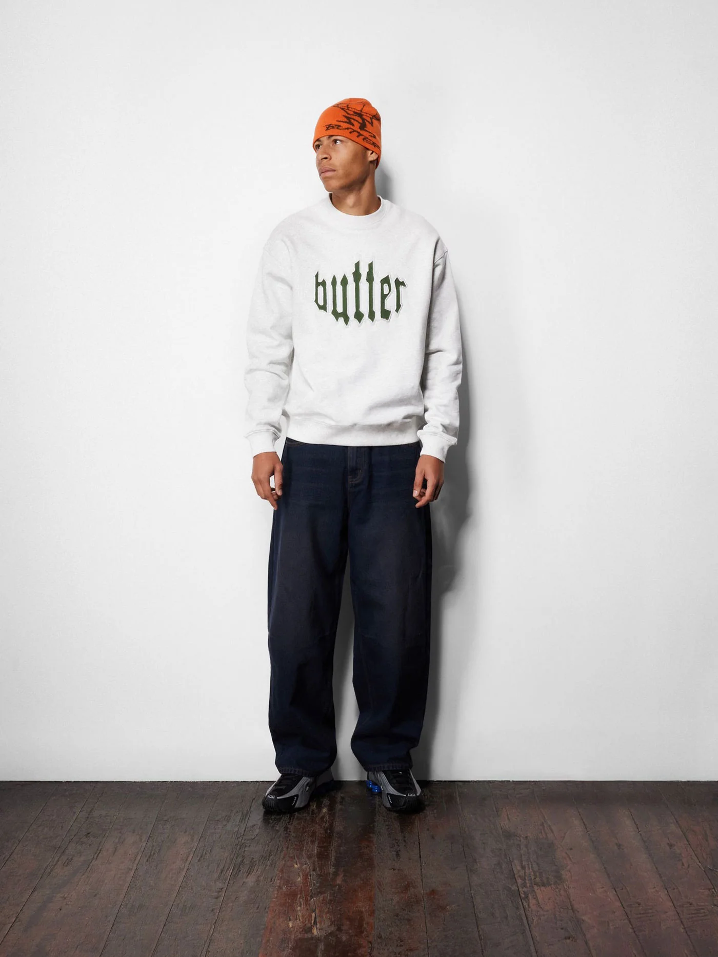 Cut Out Applique Crewneck Sweatshirt - Image 5
