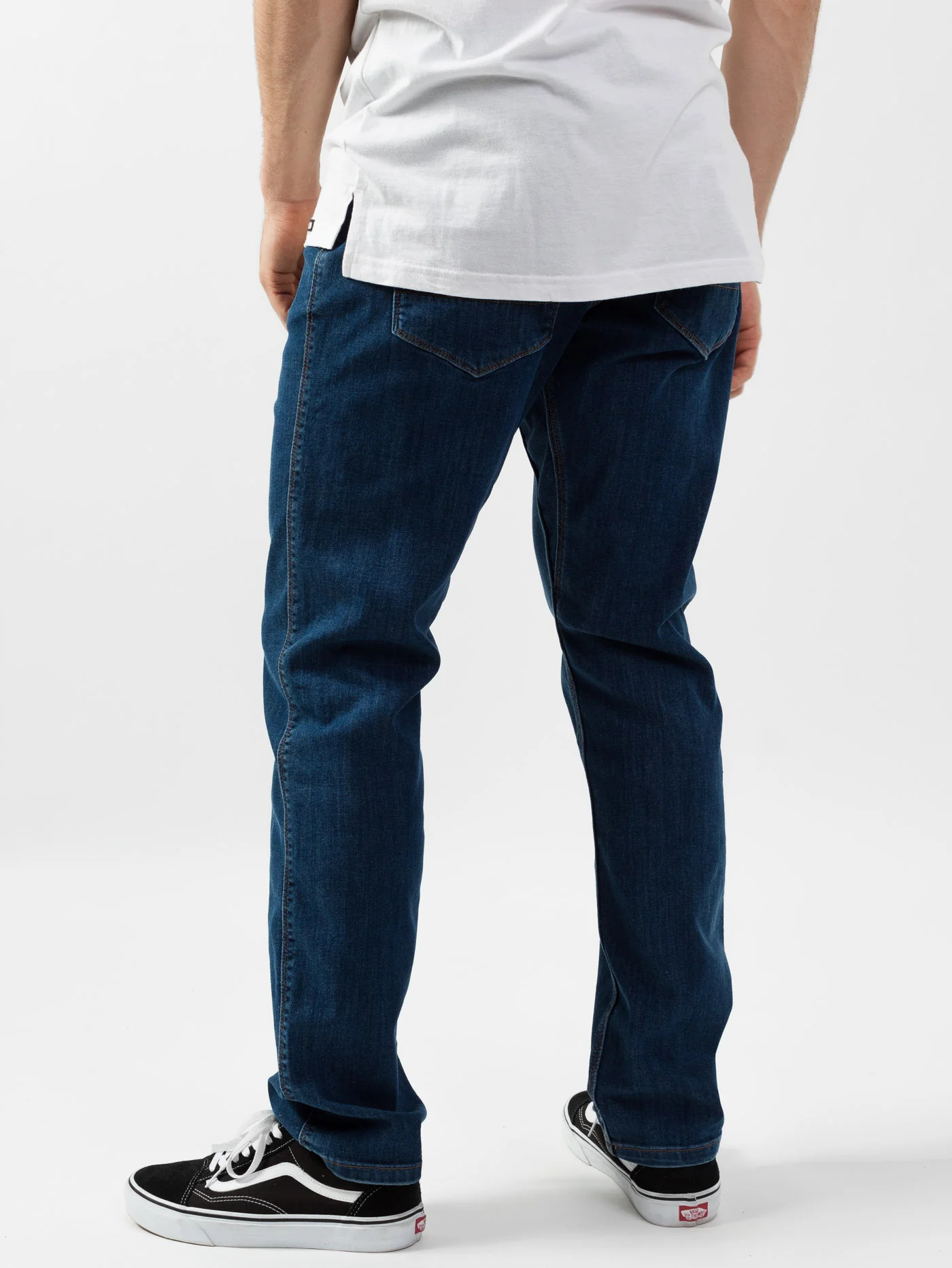 Performance Denim Relaxed Tapered Fit Jeans - Image 5