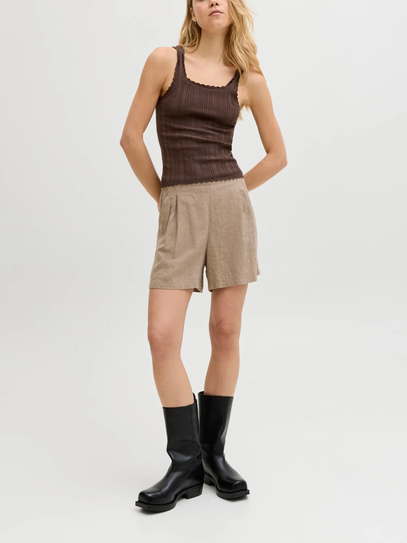 Almira Shorts - Image 3