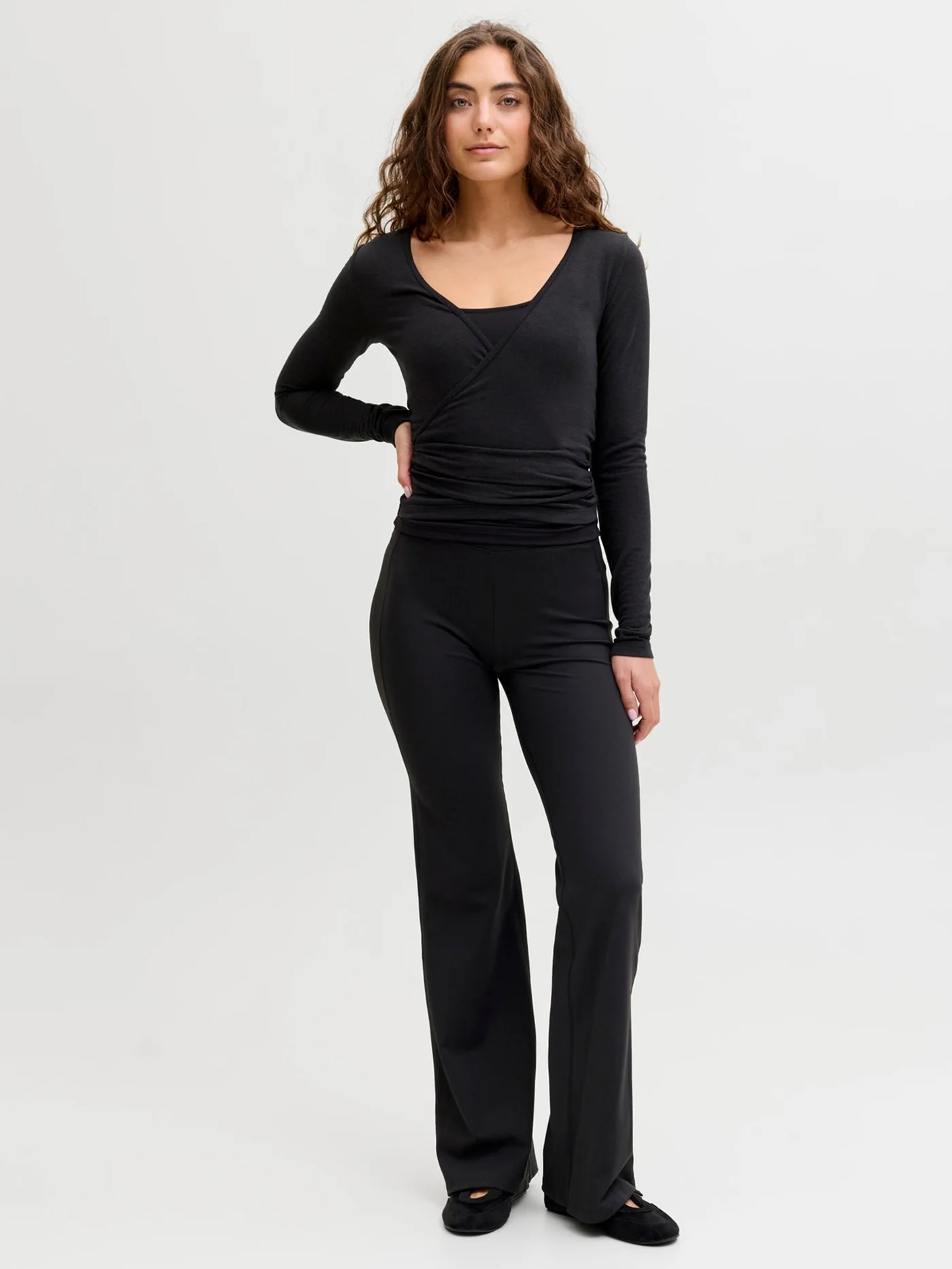 Sania Leggings - Image 4