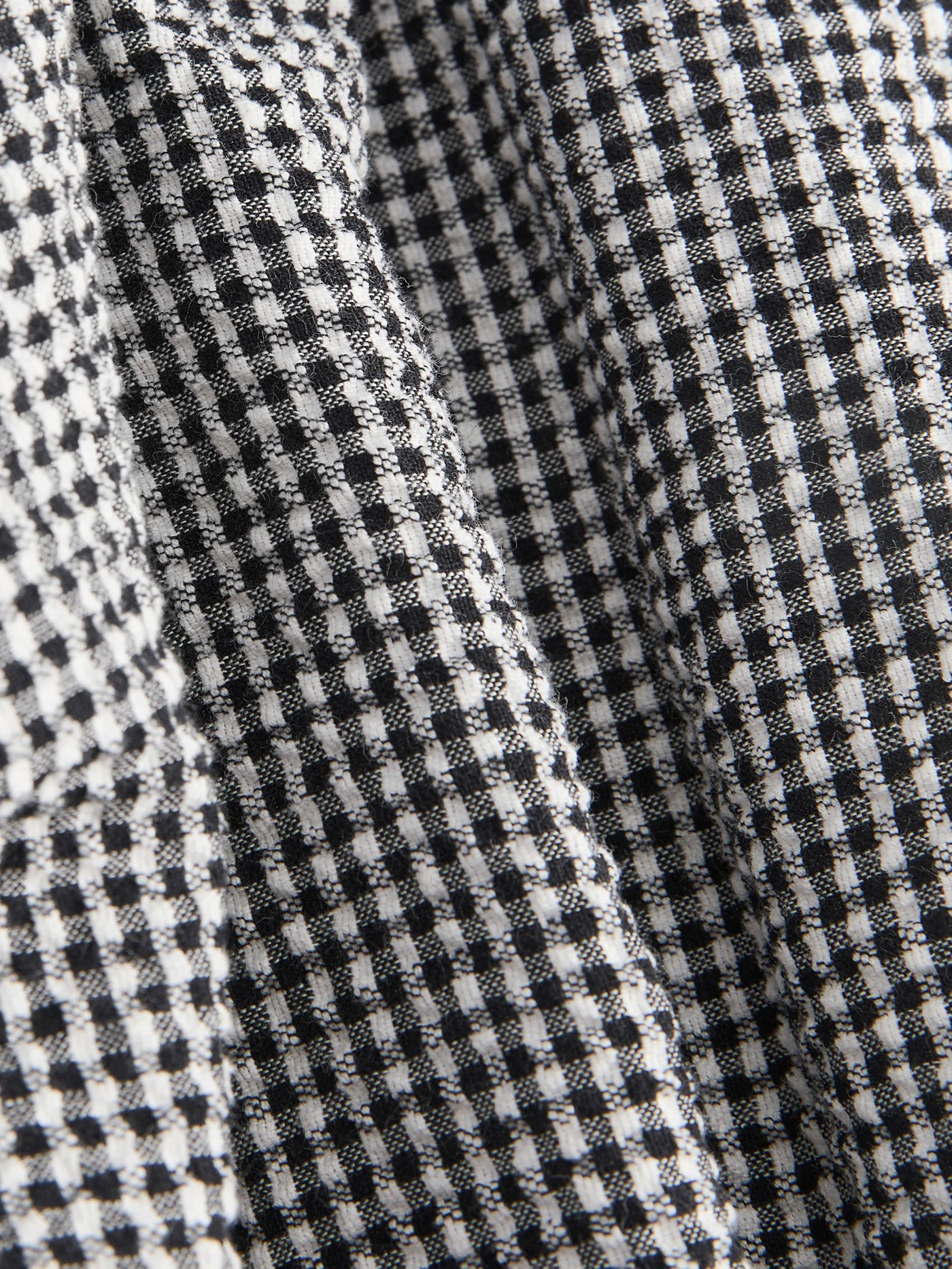 Zoe Seersucker Shorts - Image 3