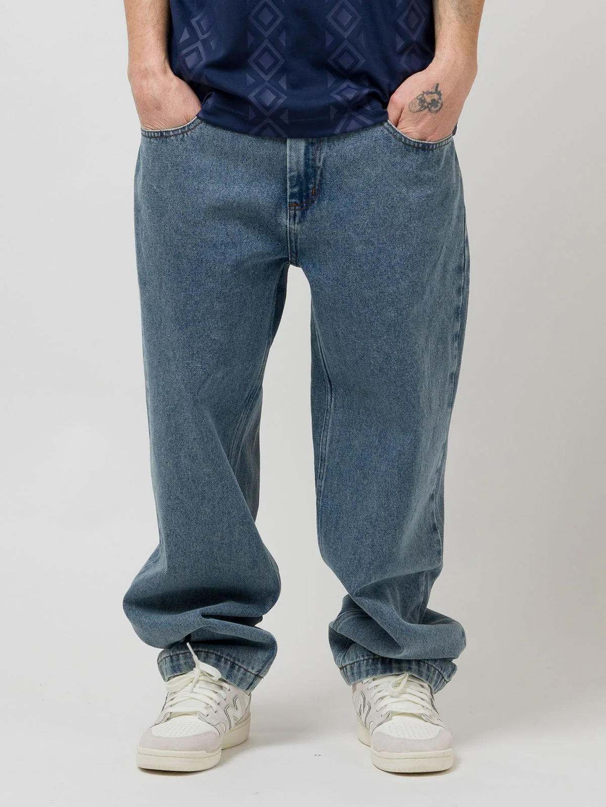 Og Baggy Acid Wash 5 Pocket Jeans - Image 10