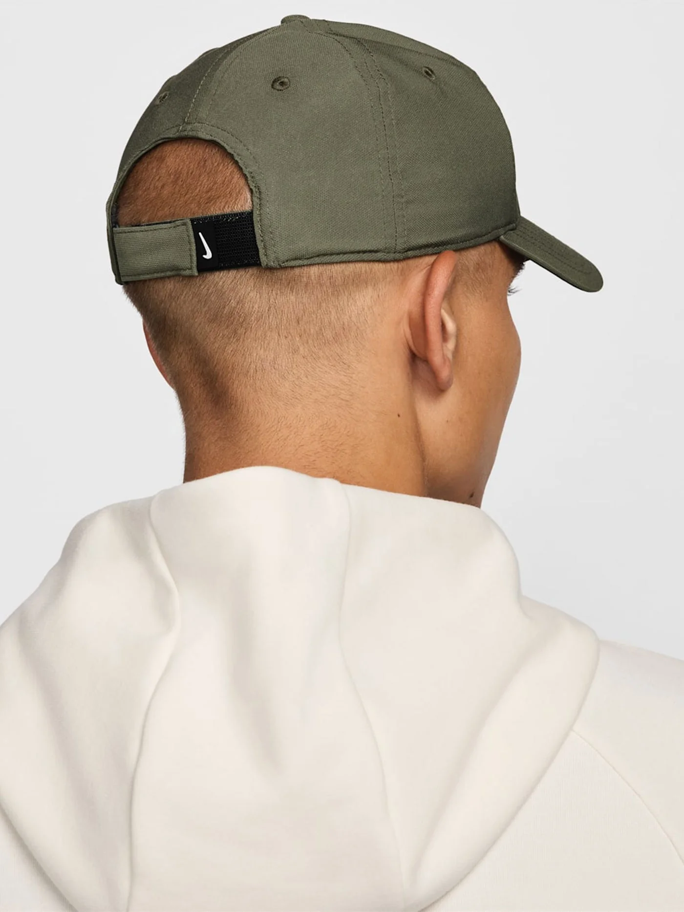 Dri-Fit Club Structured Swoosh Hat - Image 15