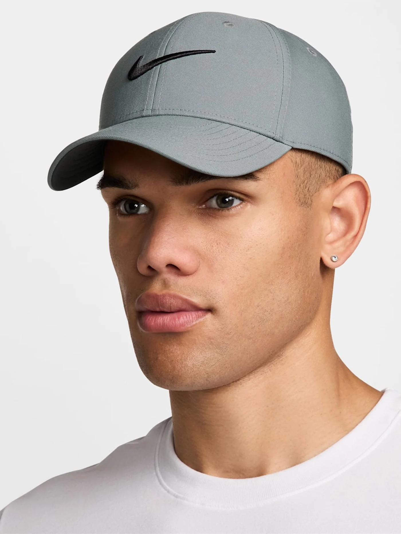 Dri-Fit Club Structured Swoosh Hat - Image 19
