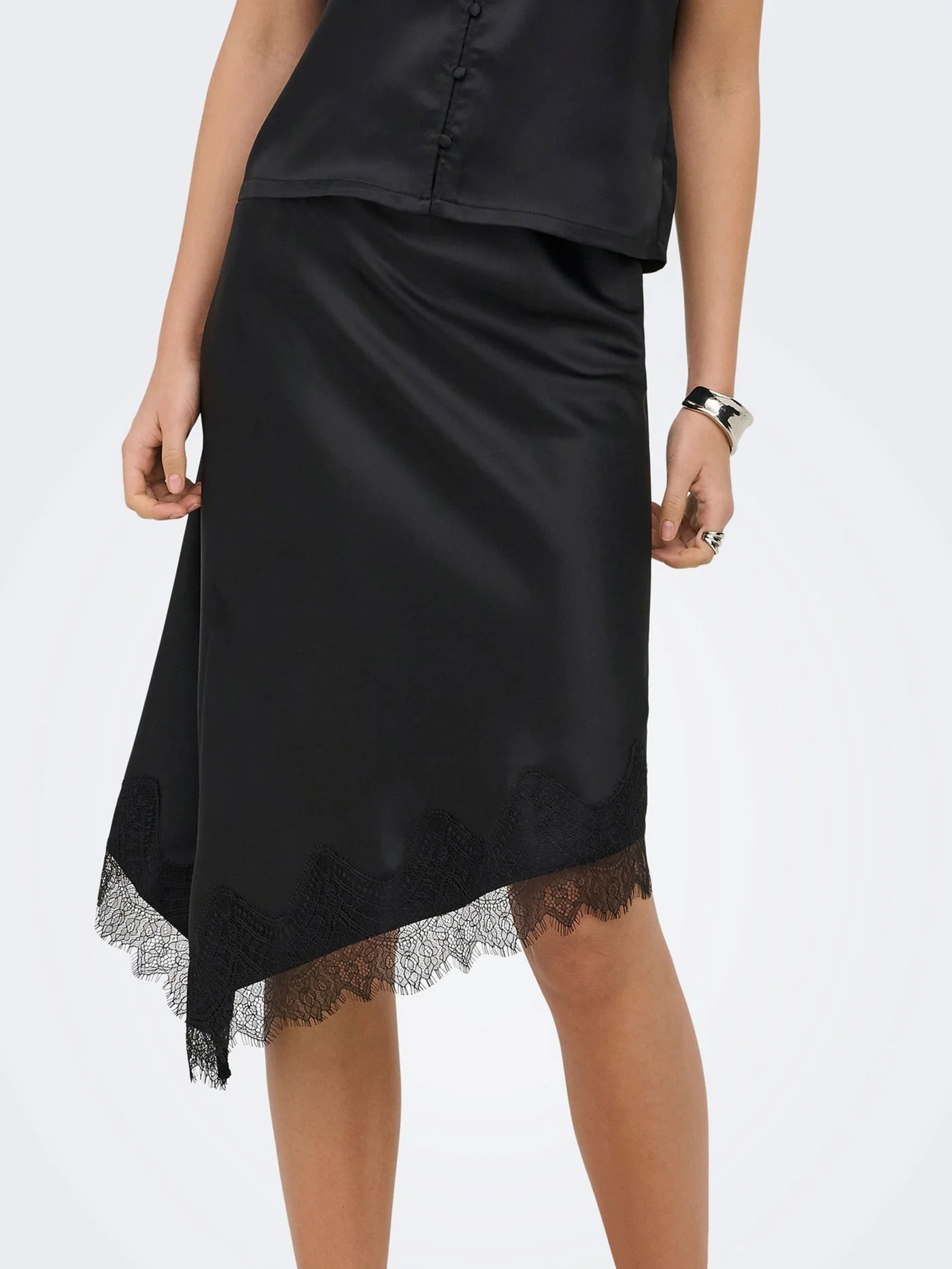 Faraya Satin Lace Skirt - Image 6