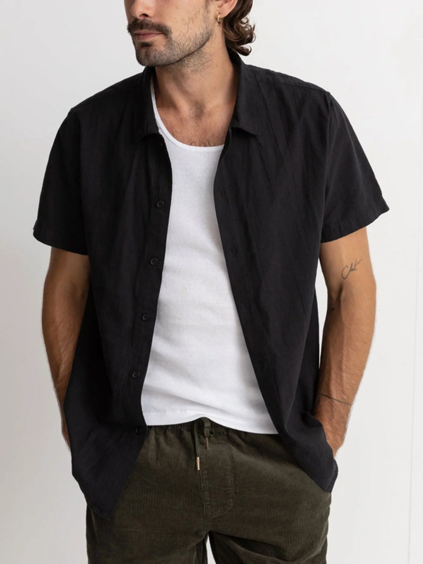 Classic Linen Short Sleeve Buttondown Shirt - Image 7
