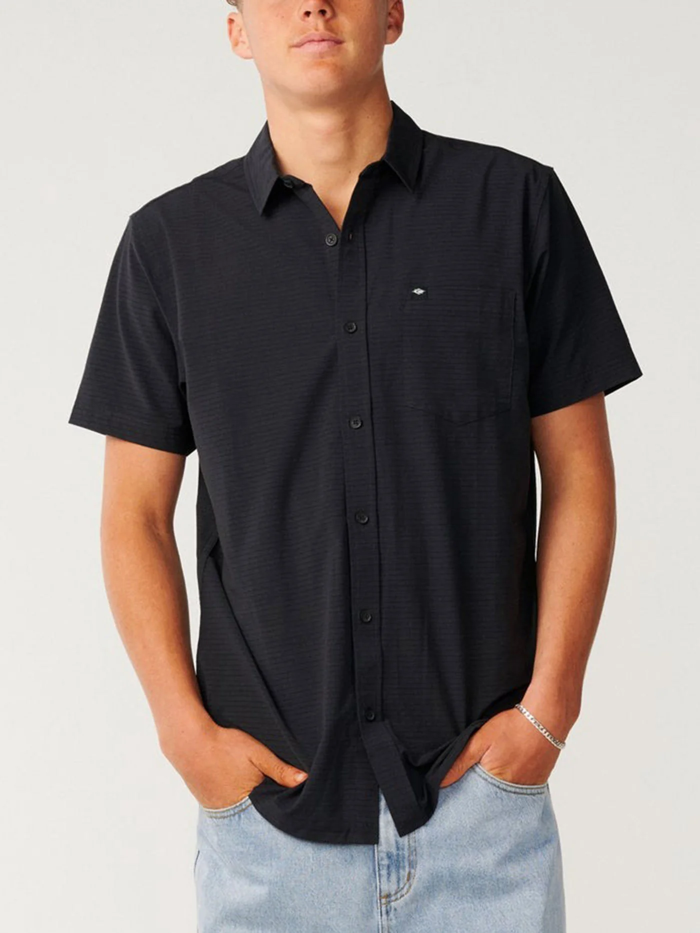 Vaporcool Aerotech Short Sleeve Buttondown Shirt