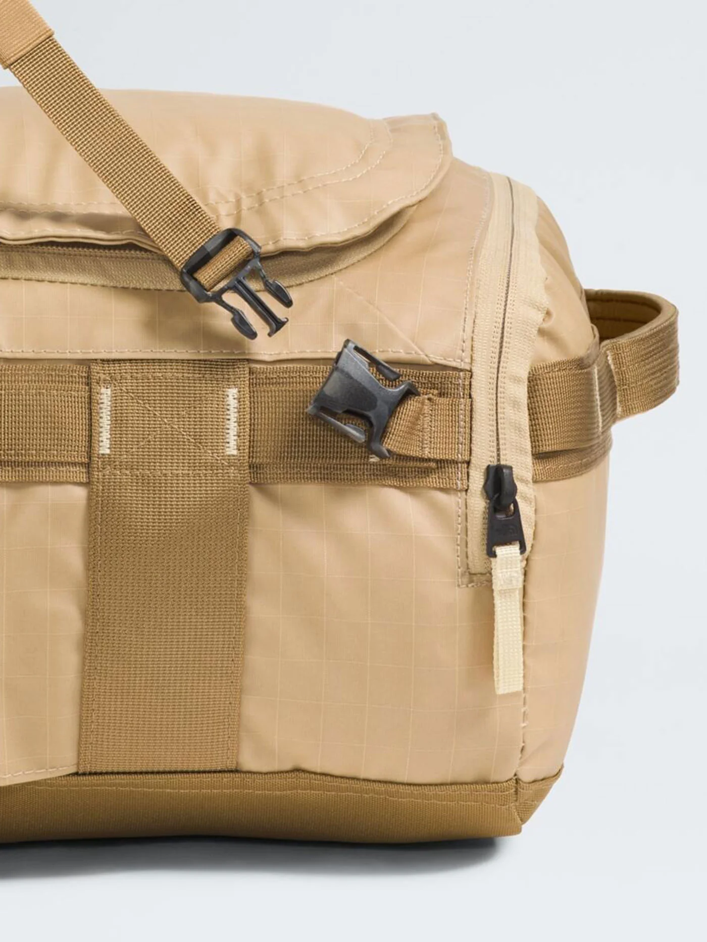 Base Camp Voyager Duffle 32L Bag - Image 8