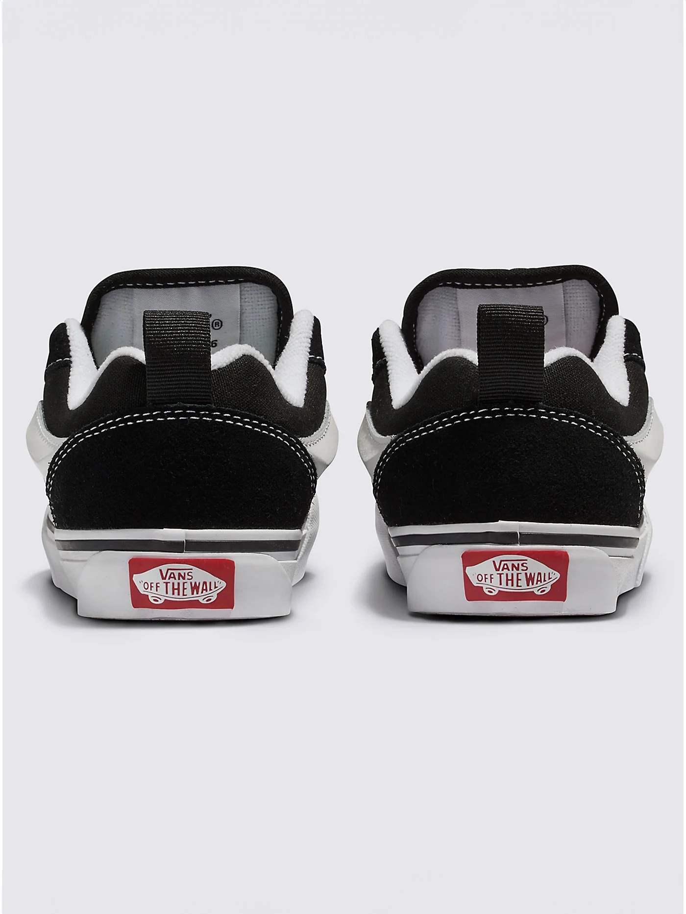 Knu Skool Black/True White Shoes (Kids) - Image 4