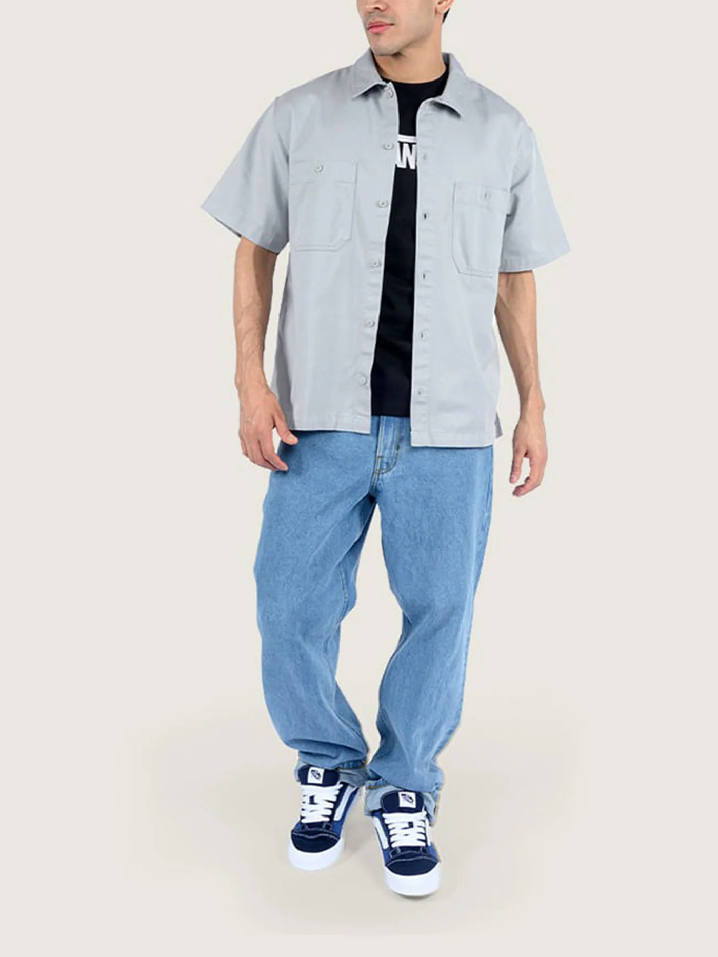 Larkspur Solid Workwear Short Sleeve Buttondown Shirt - Image 3