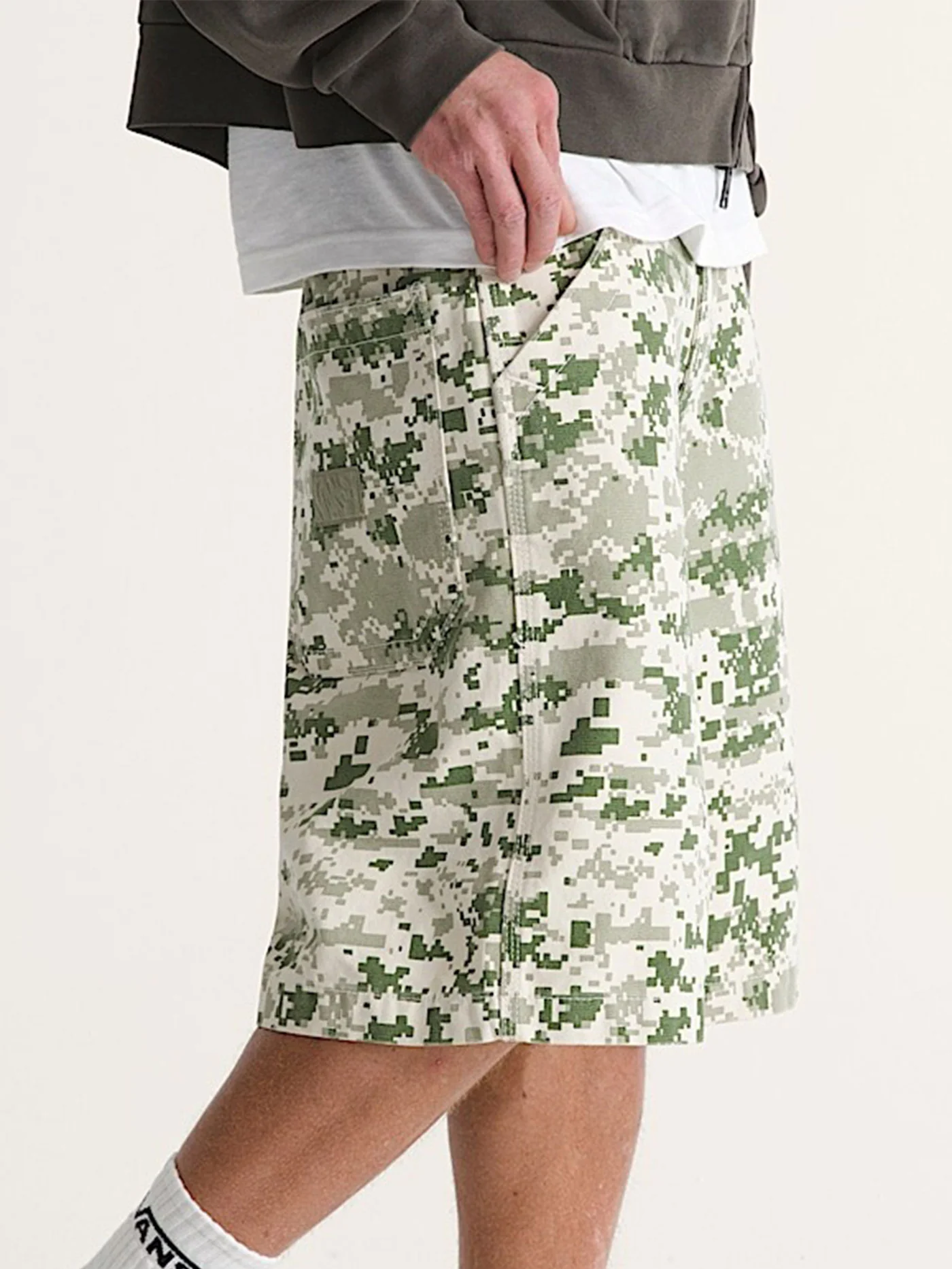 Lx Check-5 Baggy Canvas Shorts - Image 2