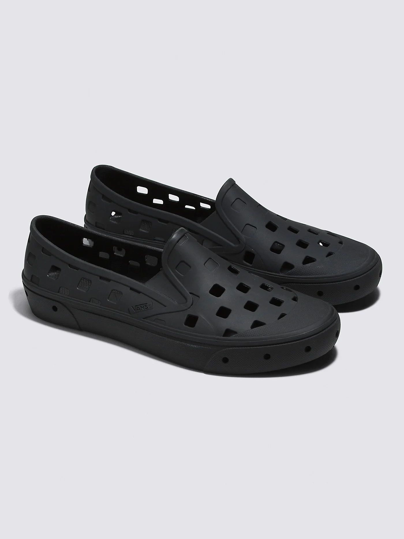 Slip-On Trek Black Shoes - Image 2