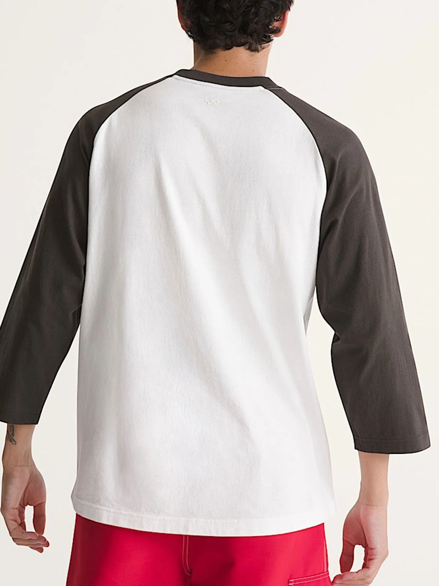 Standard Raglan 3/4 Sleeve T-Shirt - Image 4