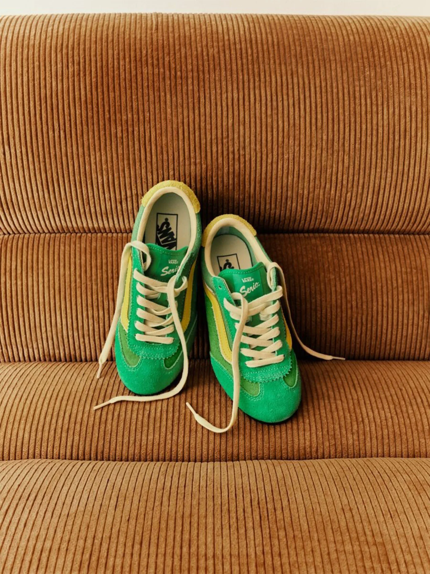 Super Lowpro Vivid Verdant/Space Yellow Shoes - Image 6