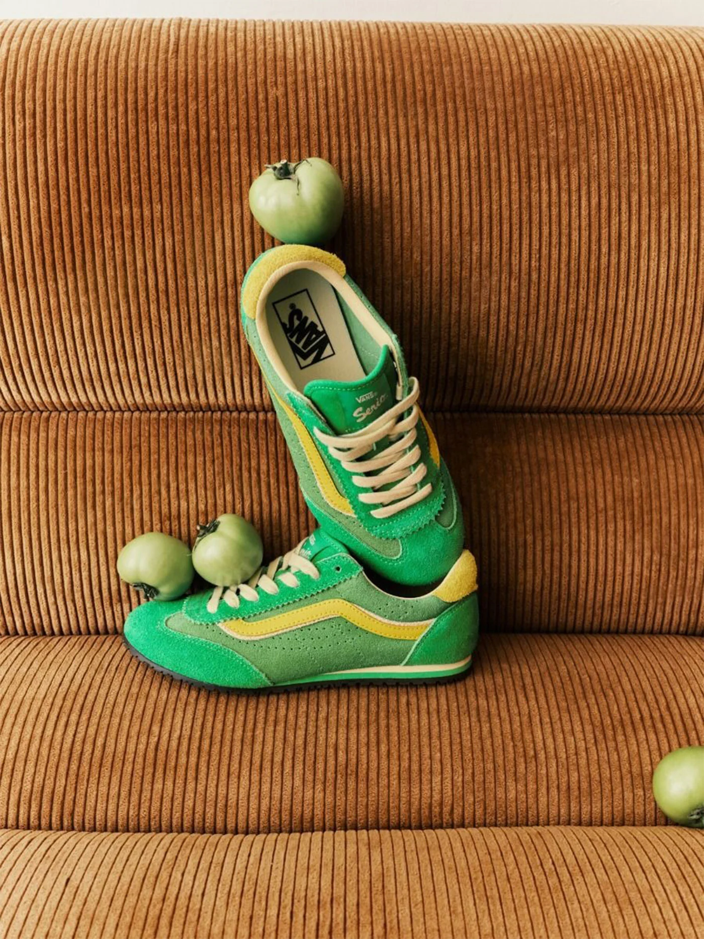 Super Lowpro Vivid Verdant/Space Yellow Shoes - Image 7