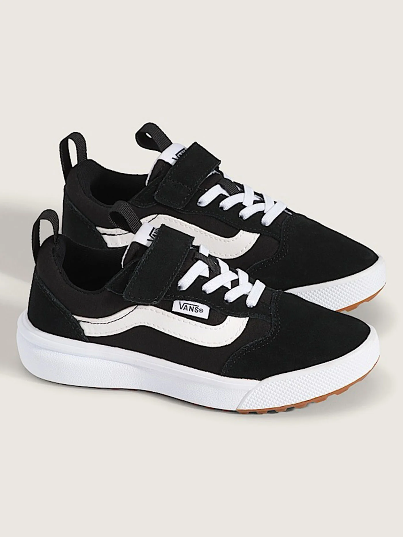 Ultrarange 66 V Black/True White Shoes (Kids) - Image 2
